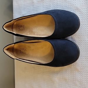 NWT Navy blue ballet flats from Naturalizer